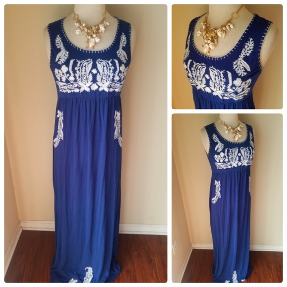 chelsea & theodore maxi dress